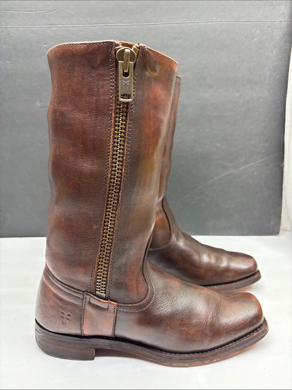 Frye Heath Women’s boots, sz 7.5 B, zip brown leather boots